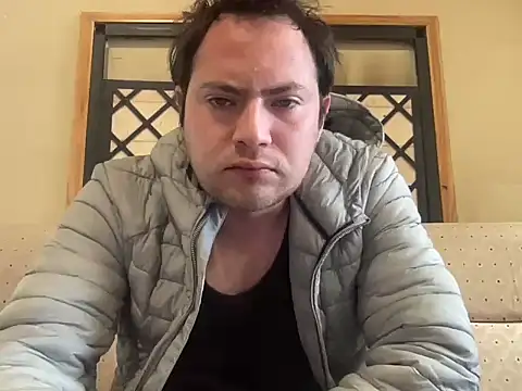 Snapshot of alecsgzz chatting on 12, 7, 2026 alecsgzz online show from 12, 7, 2026