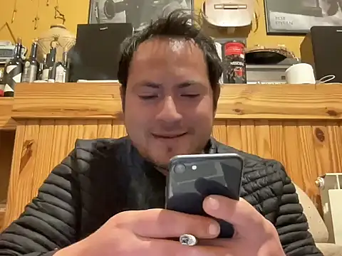 Snapshot of alecsgzz chatting on 22, 7, 2026 alecsgzz online show from 22, 7, 2026