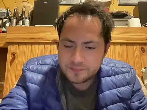 Snapshot of alecsgzz chatting on 25, 7, 2026 alecsgzz online show from 25, 7, 2026