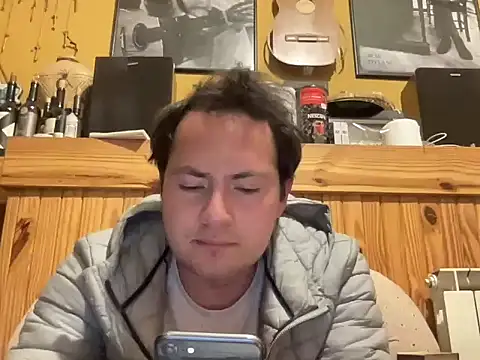 Snapshot of alecsgzz chatting on 3, 8, 2026 alecsgzz online show from 3, 8, 2026