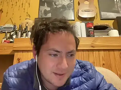 Snapshot of alecsgzz chatting on 6, 8, 2026 alecsgzz online show from 6, 8, 2026