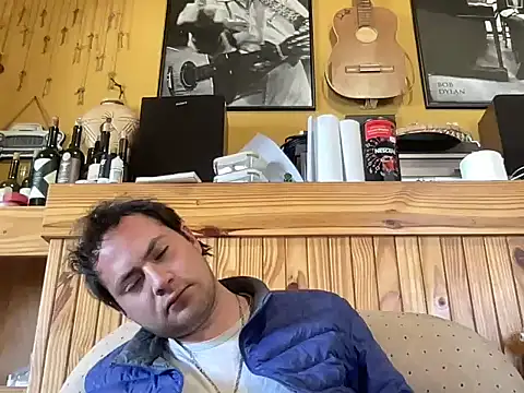 Snapshot of alecsgzz chatting on 6, 8, 2026 alecsgzz online show from 6, 8, 2026