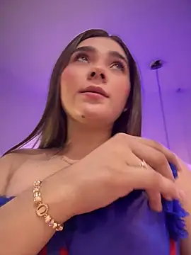 Mia Rodriguezz  online show from 10, 5, 2026