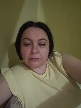 EmmaEmmy40 online show from 12, 5, 2026