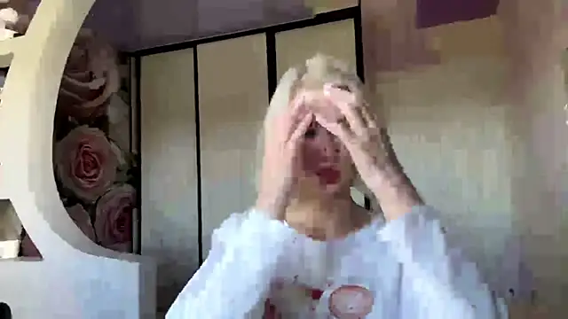 Snapshot of ScarlettRosy chatting on 9, 6, 2026 ScarlettRosy online show from 9, 6, 2026