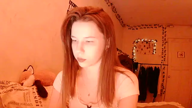 Snapshot of PollyStix chatting on 15, 6, 2026 PollyStix online show from 15, 6, 2026