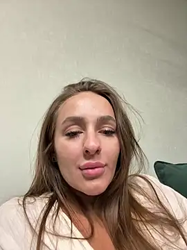 leonmessi3 online show from 4, 6, 2026