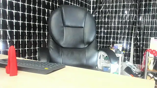 MissAlmaFenix online show from 24, 7, 2026