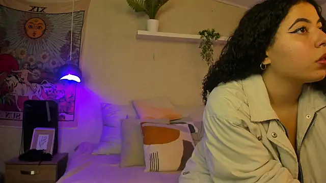 Honey Sofi online show from 25, 7, 2026