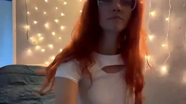 Snapshot of silvia998 chatting on 14, 7, 2026 silvia998 online show from 14, 7, 2026