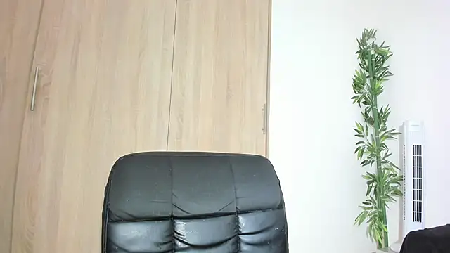 keily milk online show from 16, 5, 2026