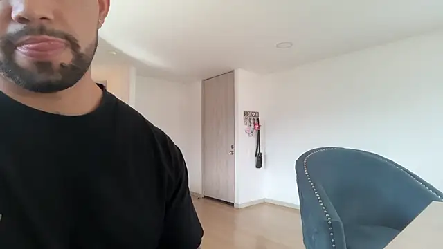 Snapshot of exclusivecouple69 chatting on 19, 6, 2026 exclusivecouple69 online show from 19, 6, 2026