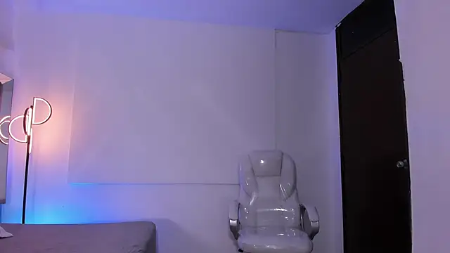 AmaraLewis online show from 17, 6, 2026