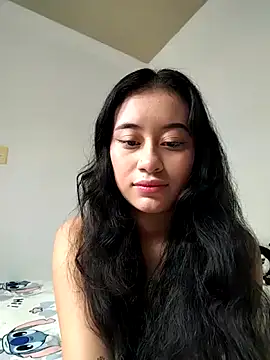 Snapshot of L0lita_Emi12 chatting on 13, 6, 2026 L0lita Emi12 online show from 13, 6, 2026