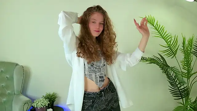Mila Stain online show from 4, 5, 2026