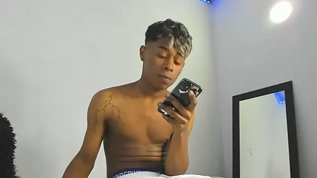 yoendris boy online show from 8, 5, 2026