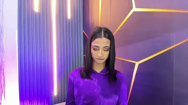 Snapshot of Miss_Isa_ chatting on 13, 5, 2026 Miss Isa online show from 13, 5, 2026