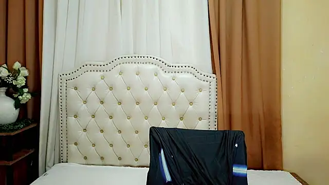 Snapshot of Ladymikaela chatting on 18, 7, 2026 Ladymikaela online show from 18, 7, 2026