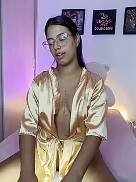 Raven stonee01 online show from 25, 6, 2026