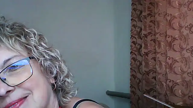ElizabethGorden online show from 19, 6, 2026