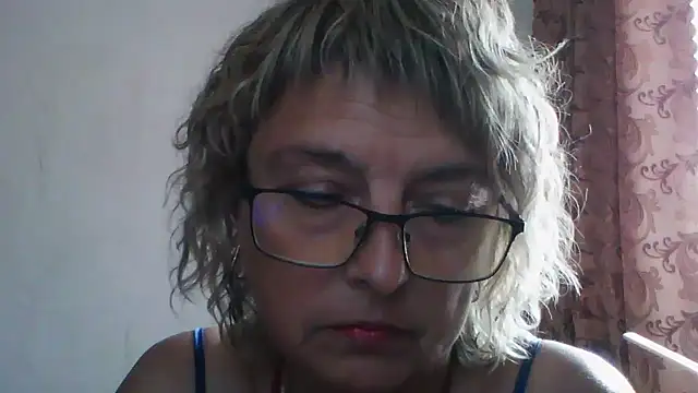 ElizabethGorden online show from 10, 7, 2026