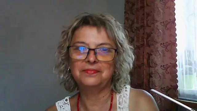 ElizabethGorden online show from 15, 7, 2026
