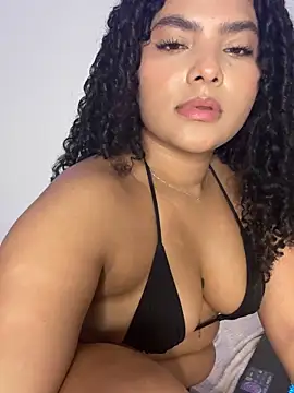 Snapshot of Abril-Ricci chatting on 21, 5, 2026 Abril-Ricci online show from 21, 5, 2026