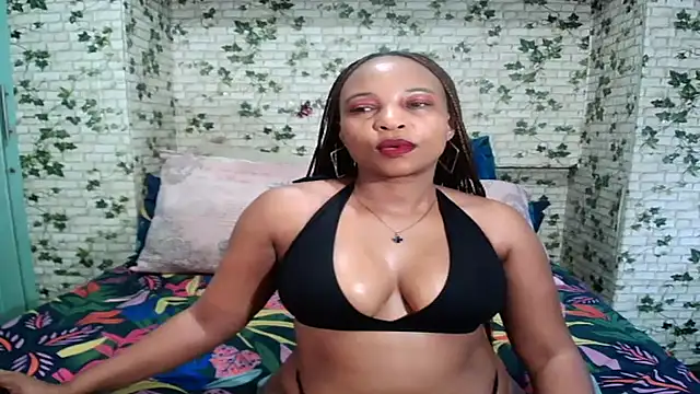 Snapshot of Ebony_Seduction00 chatting on 24, 6, 2026 Ebony Seduction00 online show from 24, 6, 2026