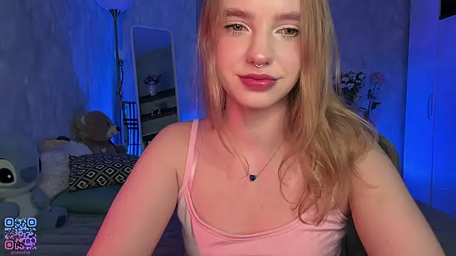 Snapshot of Eve_Dark_Side chatting on 6, 6, 2026 Eve Dark Side online show from 6, 6, 2026