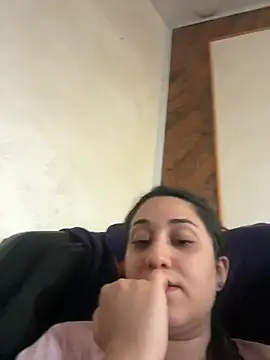 Snapshot of ICEDGLOSS chatting on 29, 6, 2026 ICEDGLOSS online show from 29, 6, 2026