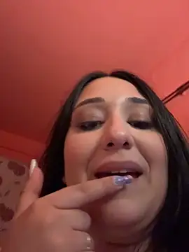 Snapshot of ICEDGLOSS chatting on 8, 7, 2026 ICEDGLOSS online show from 8, 7, 2026