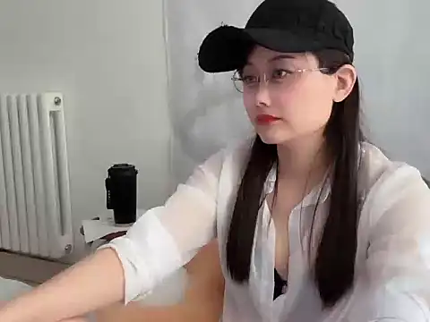 Naomi Z online show from 9, 5, 2026