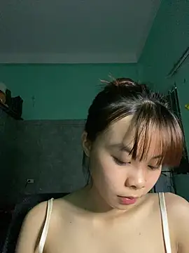 Cry sexy online show from 4, 6, 2026