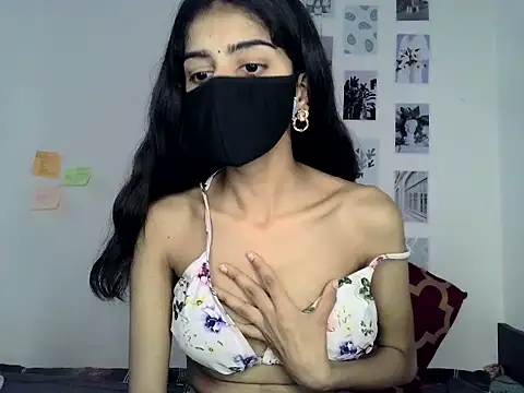 SASSY  BABY  online show from 13, 5, 2026