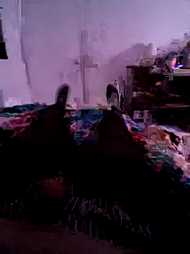 Snapshot of Almircorral2211 chatting on 18, 6, 2026 Almircorral2211 online show from 18, 6, 2026