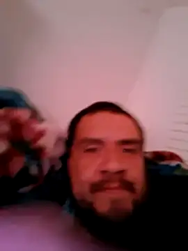 Snapshot of Almircorral2211 chatting on 19, 6, 2026 Almircorral2211 online show from 19, 6, 2026