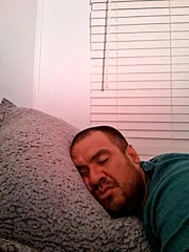 Snapshot of Almircorral2211 chatting on 12, 7, 2026 Almircorral2211 online show from 12, 7, 2026