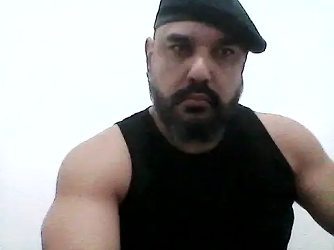 Snapshot of stallony chatting on 4, 7, 2026 stallony online show from 4, 7, 2026