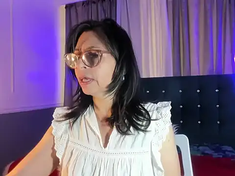 lena gray online show from 17, 5, 2026