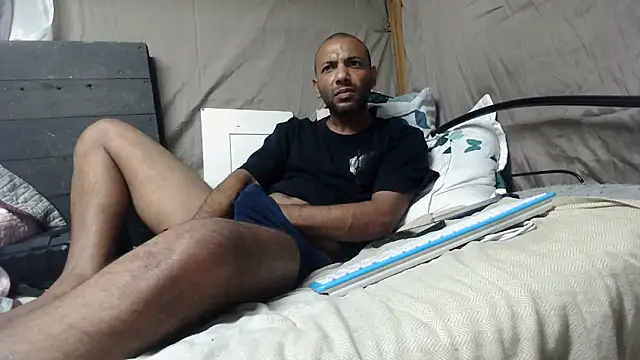 Snapshot of Camodick chatting on 17, 5, 2026 Camodick online show from 17, 5, 2026