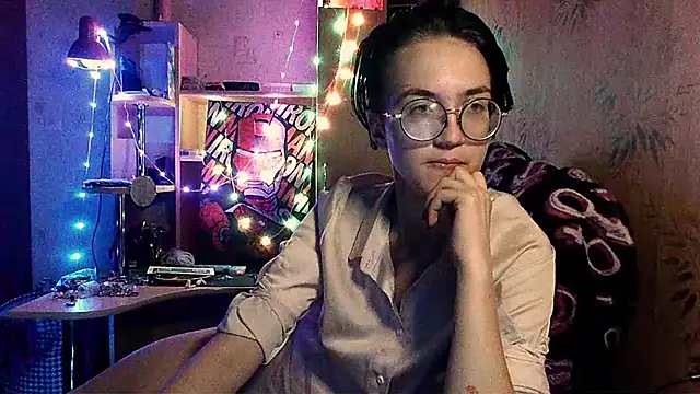 Alessa Kiss online show from 18, 5, 2026