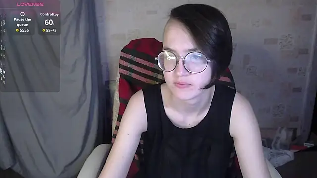 Alessa Kiss online show from 21, 6, 2026