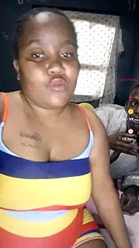 ChubbyMidgetxxx19 online show from 30, 6, 2026