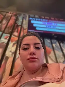 Snapshot of SophiePale chatting on 5, 6, 2026 SophiePale online show from 5, 6, 2026