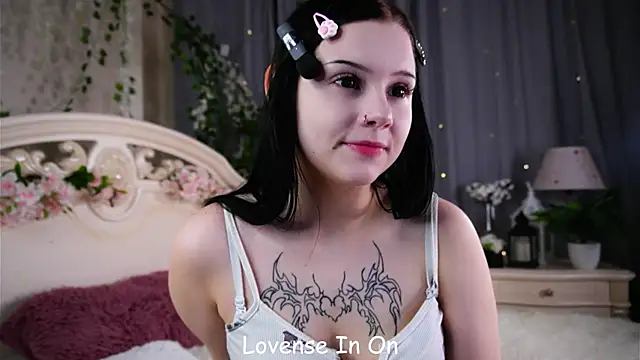 MelaineCore online show from 5, 6, 2026