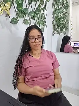 alanahot94 online show from 15, 6, 2026