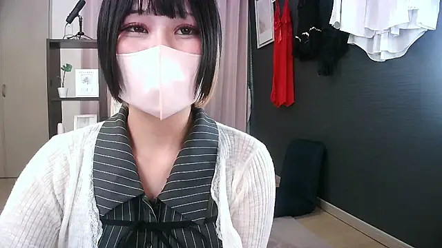 miachan  online show from 19, 6, 2026