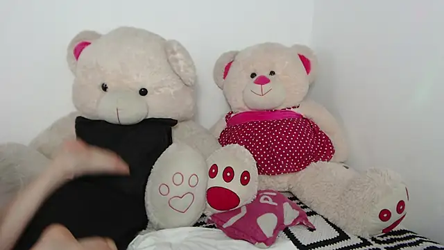 Natalia Dahlia online show from 17, 5, 2026