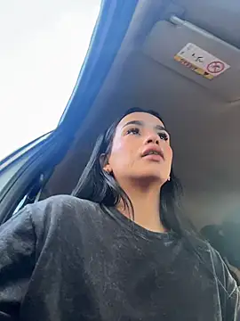 Melissa Rendon online show from 28, 7, 2026