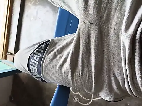 sexyboi505 online show from 4, 6, 2026